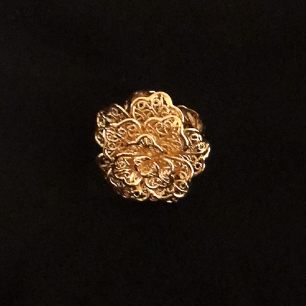 Gold-tone Flower Ring